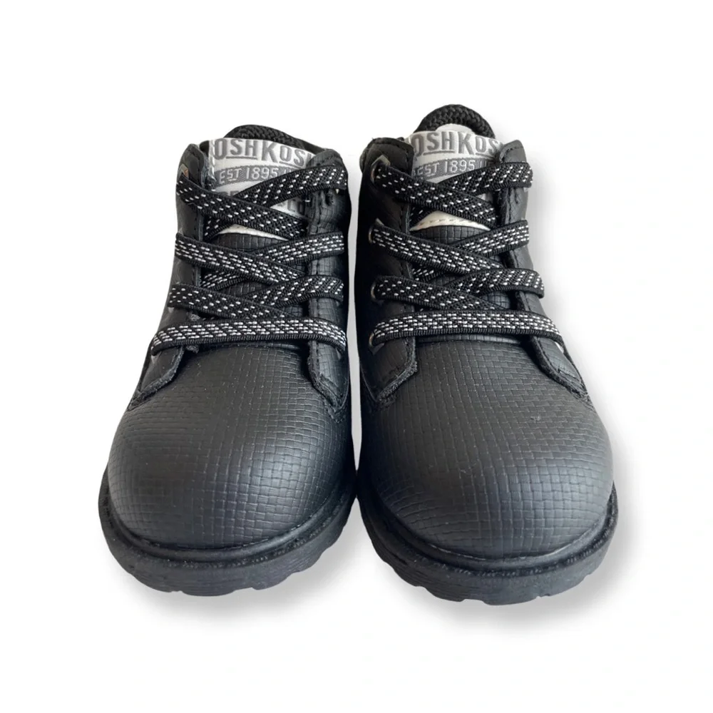 NWT Osh Kosh Toddler Boys Ramon Boots